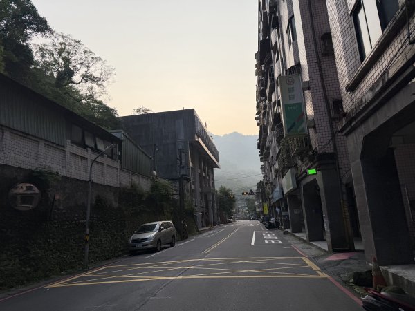 [微笑山線_第八段] 2026_0411 二格山系_西帽子岩3034929