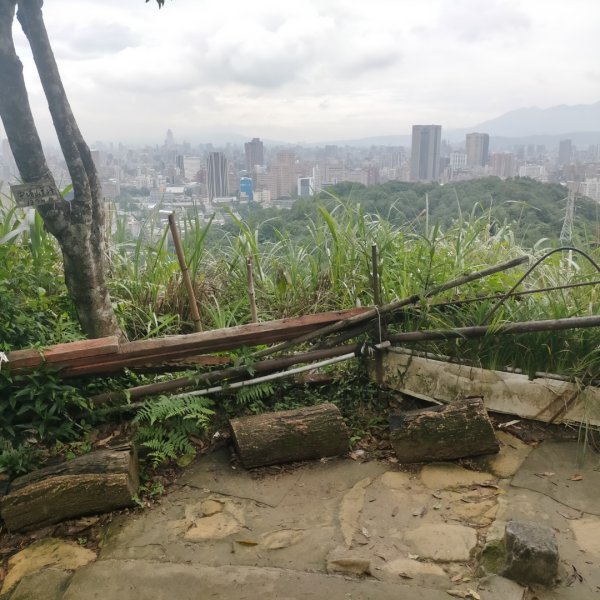 臺北大縱走第六段：中華科技大學至捷運麟光站2810848