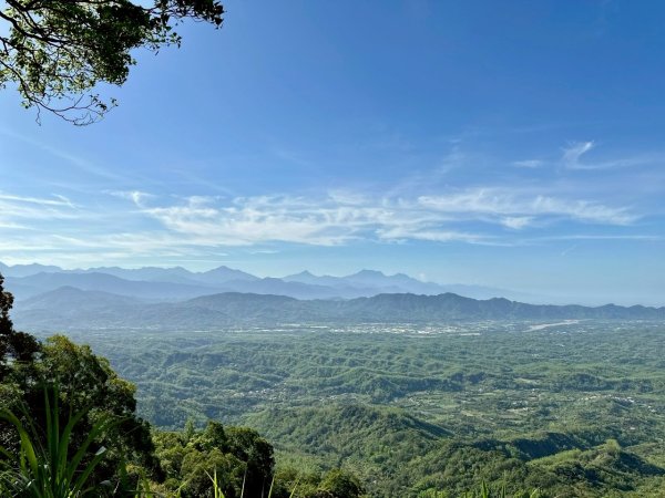 20250417小百岳🤣烏山 刣牛湖山縱走2764707