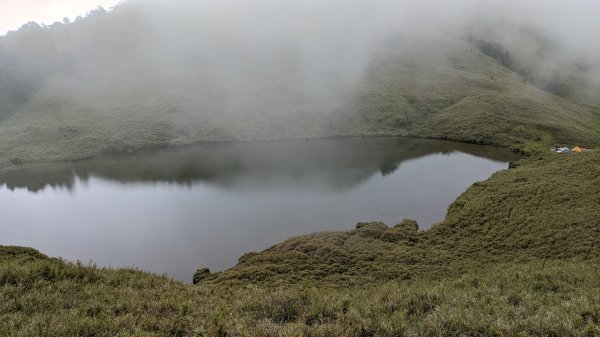 白石安東軍高山湖泊草原，空靈幽靜。1756743