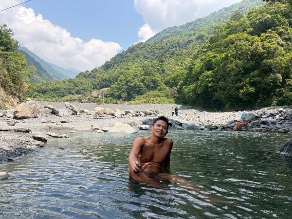 母安山+精英野溪溫泉【最佳的狀態值得再來一次】3056416