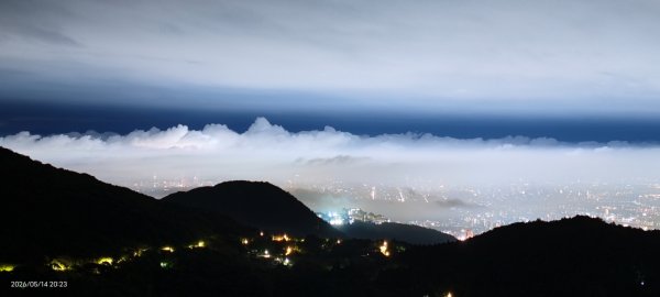 #大屯山 #雲海 #雲瀑 #斜射光 #百拉卡 #小油坑 #中湖戰備道 #雲海 5/14&153054850