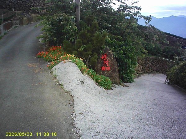 台18號公路的隙頂山3061227