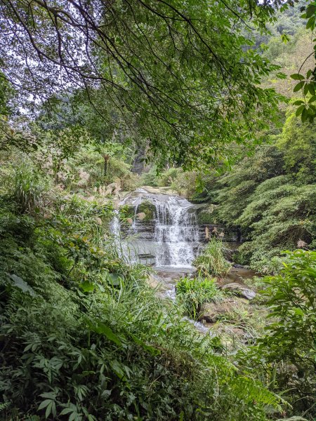 石門山 姜子寮絕壁 泰安瀑布封面