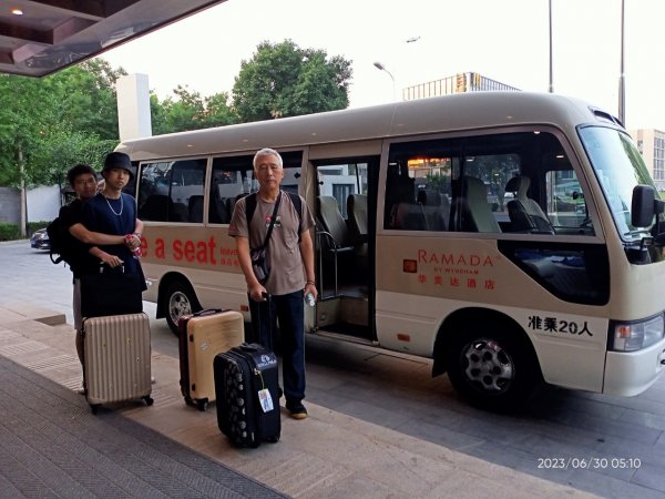 北京明豪華美達酒店→北京首都機場→臺灣桃園國際機場2309825