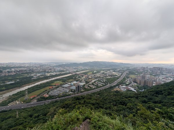 鳶山3090608