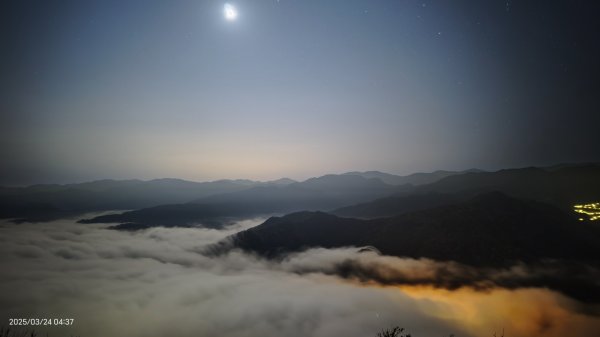 #翡翠水庫壩頂 #月亮雲海 #日出雲海 #日月同框 #石碇雲海 3/242744165