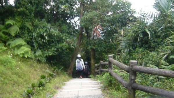 大台北地區看夜景景點～烘爐地登山步道1223331