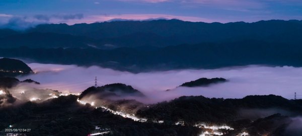 #二格山 #火燒雲 #霞光 #日出 8/122857984