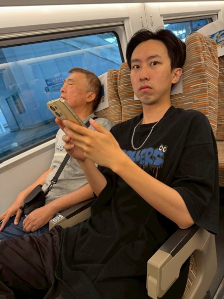 高鐵山西大同南站至北京清河站、北京胡同2842124