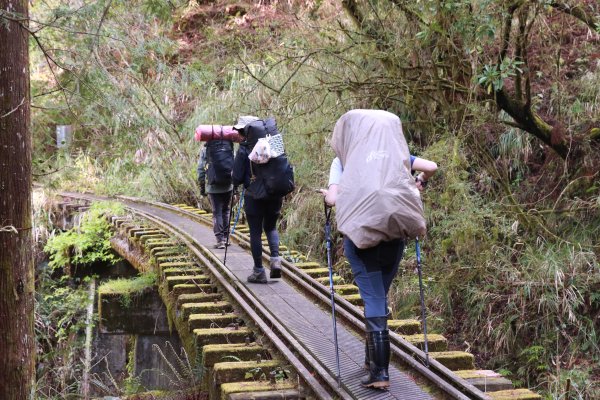 豐山眠月：石夢谷連走水漾千人洞2757725