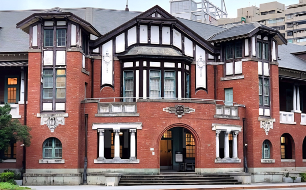土城明德公園，公館溝觀光步道（希望之河），惜福步道，惜福公園，紫藤花廊，斬龍山遺址文化公園，板橋放送所歷史園區，介壽婚紗公園三等控制點，板橋明德公園，壽德公園，五權公園，廣福公園，台灣博物館鐵道部園區