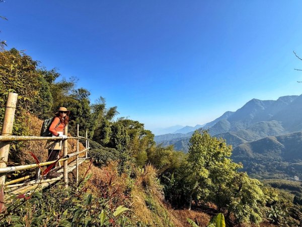 溪頭六連峰O繞2741783