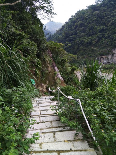 雲林古坑~彷若從天而降的飛瀑。草嶺水濂洞878321