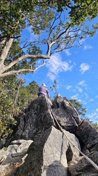 251212-【熱門不代表輕鬆！】🔥雖說鳶嘴稍來是中部熱門登山路線，但它可不是人人都能征服的美。2961962