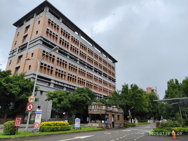 臺大舟山路、大港墘公園、成功高中【臺北健走趣】2848150