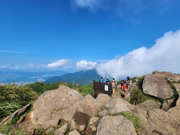 20230827 七星山三進三出練腳力，台北必訪步道任務2263626