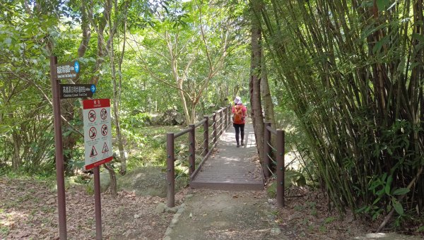 (姨婆趴趴走)第二十一集:桃園復興高遶溪古圳步道、新柑坪山、牛背岩環狀縱走2252299