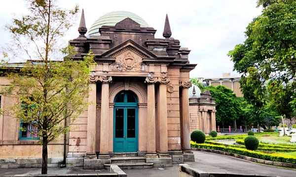 外挖子山，公館自來水園區，小觀音山登山步道，寶藏巖藝術村，水源町公園