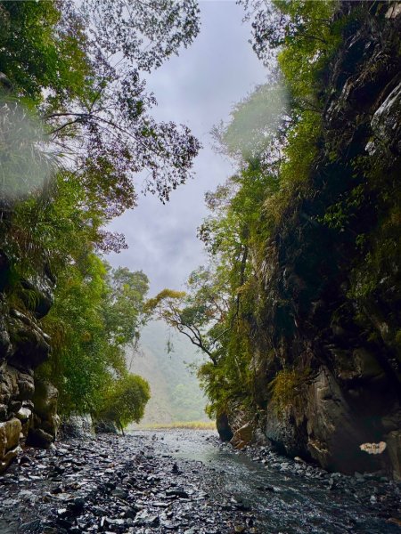 季節限定武界一線天、 摩摩納爾瀑布2738440