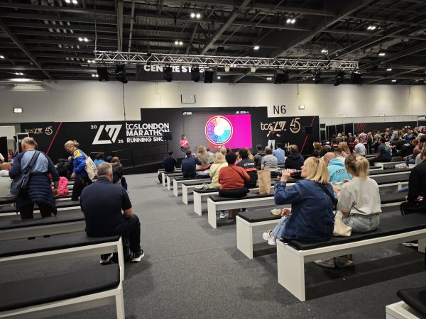 2025_0425 倫敦馬拉松順遊西歐 D7b(領倫敦馬拉松參賽物資)2793726
