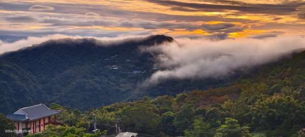 #新店四十份 #翡翠水庫 #日出 #雲瀑 #火燒雲 #雲海 9/23114405