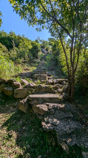 113.08.03一線天石頭路-三層橋-黃金神社之旅2564432