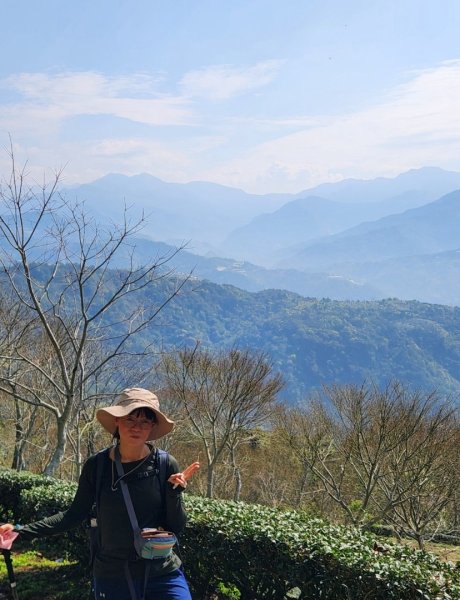 【中級山】邑治第一山，守城大山，連走守關山，守關山南峰2740895