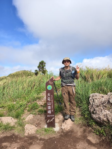 [百山百鳥尋旅-11/15] 2025_0927 大屯主峰-連峰步道_大屯山南峰2899380