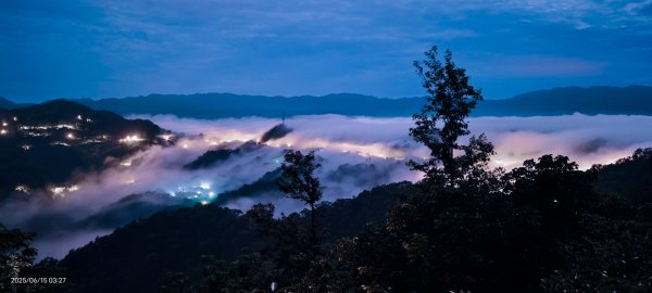 北宜郊山之濫觴 #琉璃光雲海 #琉璃光雲瀑 #日出雲海 #觀音圈雲海 #海景第一排 6/152812334