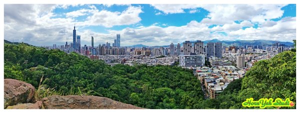 搭乘首班信義線東延捷運到廣慈/奉天宮站 順訪虎山環狀步道(小環線)