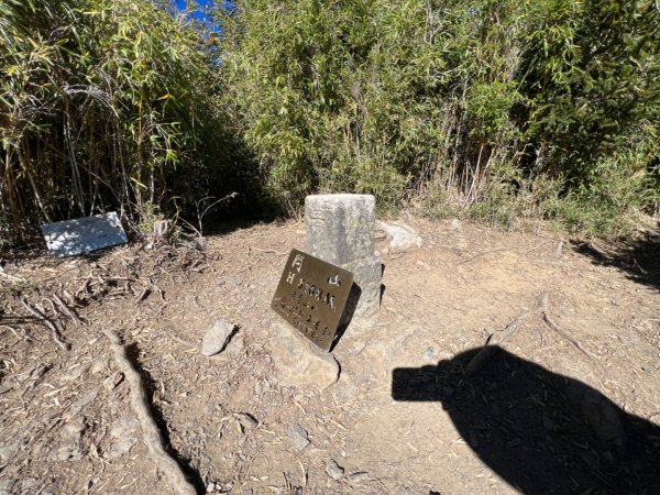 2022-11-11～13 閂山、鈴鳴山（百岳）1910126