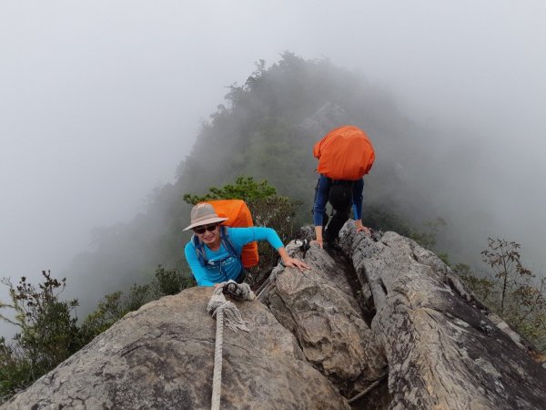 鳶嘴山稍來山447098