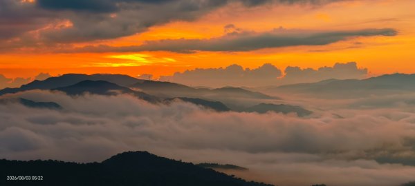 #石碇後山 #月亮 #曙光 #反燒 #日出 #雲海 8/3&103094730