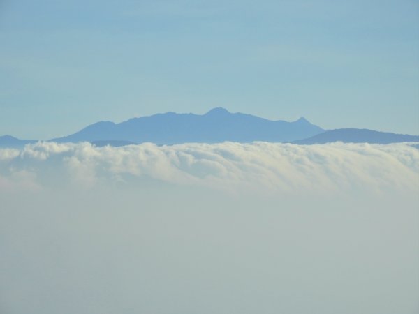 二子坪步道 經遊憩區 上面天山 202511082935035