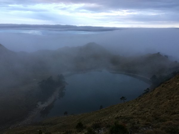中央山脈最高的美麗湖泊七彩湖570322