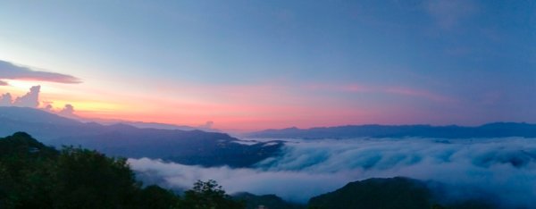 石碇趴趴走追雲趣 - 夜景 #琉璃光雲海流瀑 & 曙光火燒雲 & 藍天 #雲海流瀑 7/1&102539212