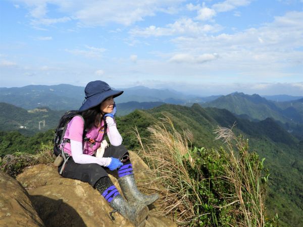 筆架連峰出二格公園, 好玩景優!