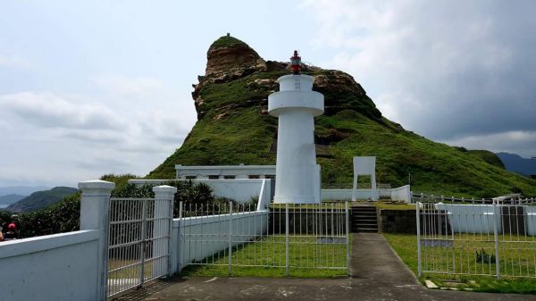 走進稜谷間的秘境…絕美欄杆外的鼻頭角307428