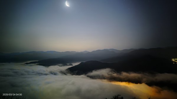 #翡翠水庫壩頂 #月亮雲海 #日出雲海 #日月同框 #石碇雲海 3/242744161