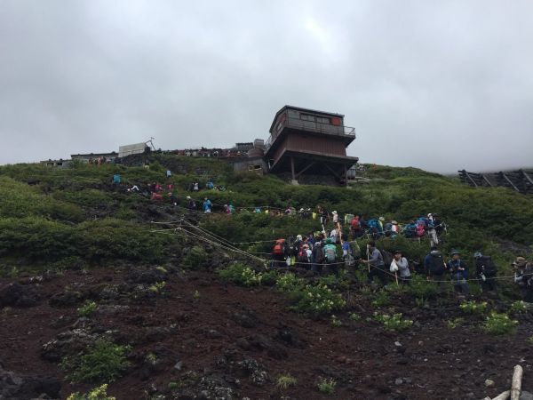 2017雨中的富士山216272