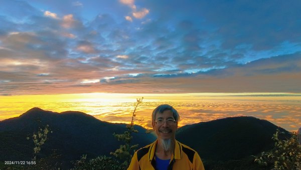 跟著雲海達人山友追雲趣-二訪 #鳶嘴山 解鎖 #黃金雲海 #夕陽雲海 #火燒雲 #琉璃光2652031