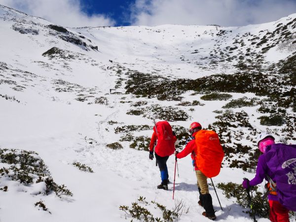 宛若置身國外的雪山雪季攀登