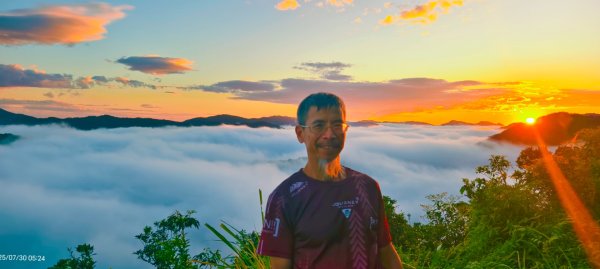 北宜郊山之濫觴 #琉璃光 #雲海 #曙光 #日出 #觀音圈 7/30封面