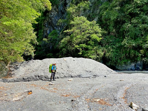 能安縱走--與高山湖泊、水鹿大軍相遇-2955680