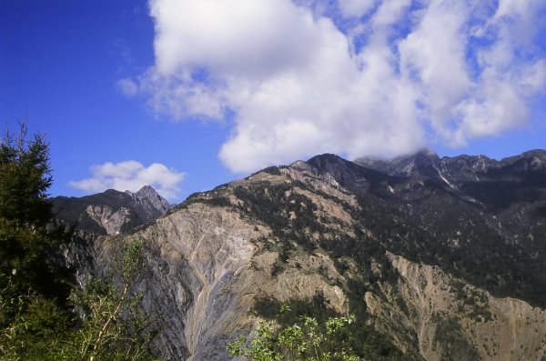 第一次的高山旅行 玉山八通關  2005623414
