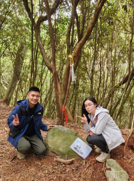 【中級山縱走】最美中級山，鳶嘴西稜縱走（鳶嘴山，醜崠山，長壽山）2741353