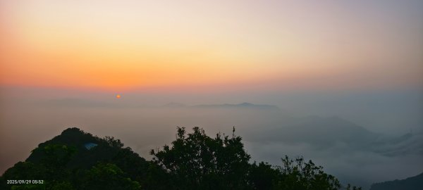 #二格山 #琉璃光 #雲海流瀑 #日出 9/292896680