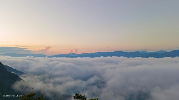 翡翠水庫壩頂星空夜景 #琉璃光雲海 &曙光 #觀音圈 7/72545314