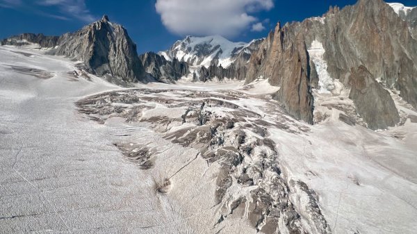 TMB/Courmayeur to La Ville des Glaciers3094376